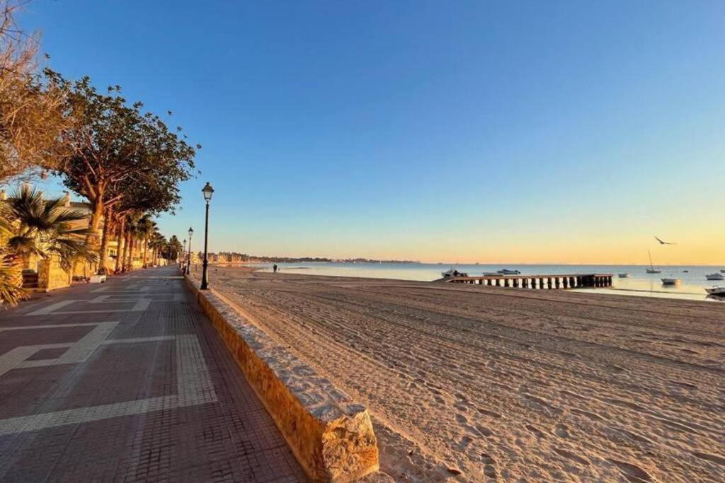 Charming Beachfront Apartment Murcia Exterior foto